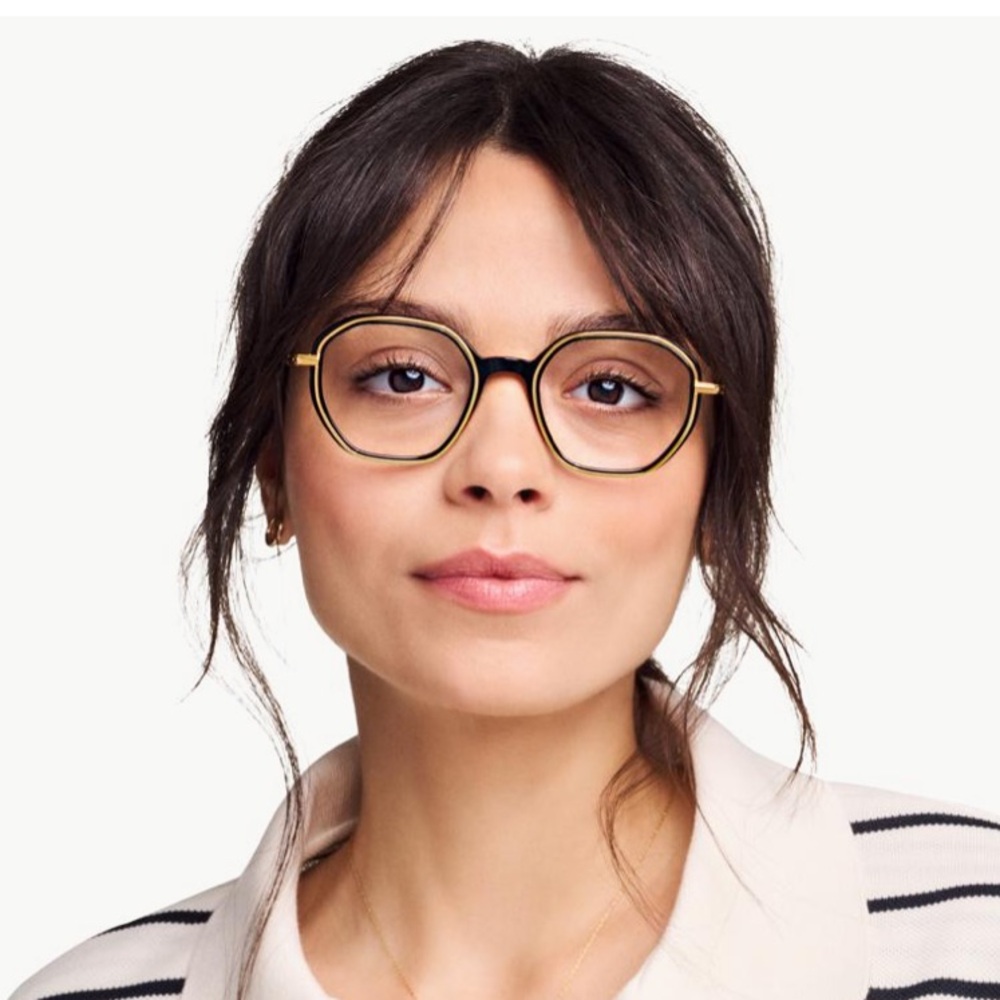 Warby Parker Bowley jet black with polished gold glasses